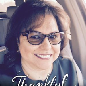 Meet your Posher, Dayna